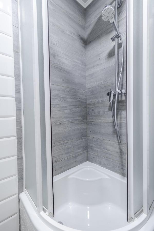 Modern Chaikovskogo Apartment Lviv Luaran gambar